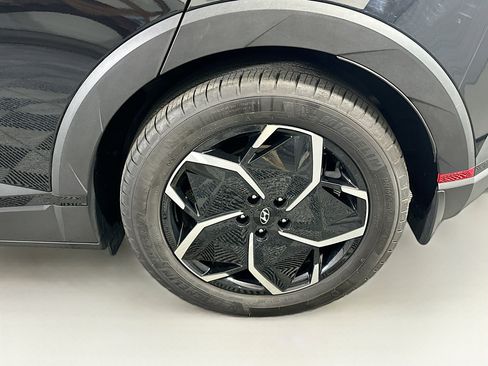 Used 2024 Hyundai Ioniq 5 SE image 11