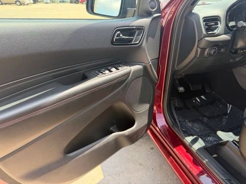 Used 2025 Dodge Durango GT AWD/4WD image 16