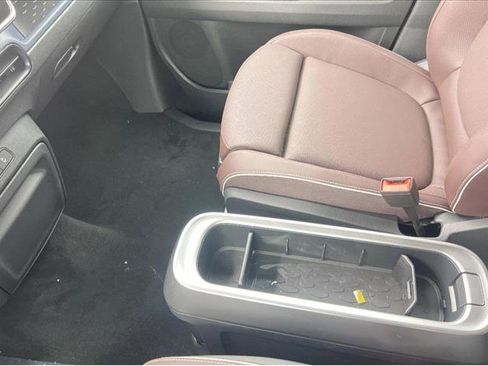 New 2025 Volkswagen ID. Buzz Pro S image 13