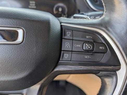 Used 2021 Jeep Grand Cherokee L Limited w/ Trailer Tow Package image 12