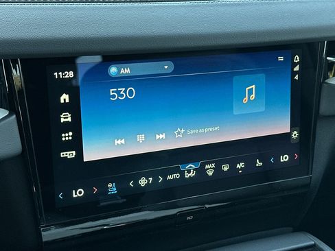 New 2026 Lincoln Navigator Reserve w/ Jet Appearance Package AWD/4WD image 18