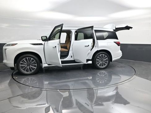 New 2026 INFINITI QX80 Luxe image 61