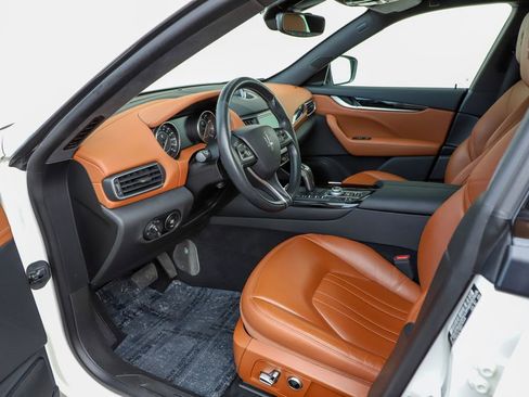 Used 2022 Maserati Levante GT image 8