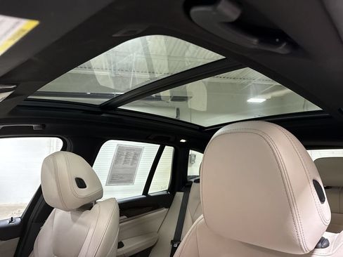 Used 2019 BMW X3 xDrive30i w/ Premium Package AWD/4WD image 20