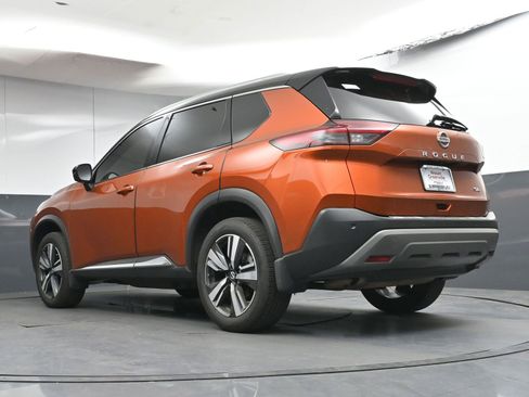 Used 2021 Nissan Rogue SL w/ Premium Package FWD image 30