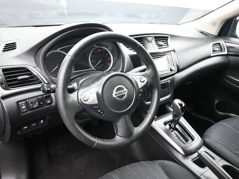Used 2018 Nissan Sentra SV FWD image 12