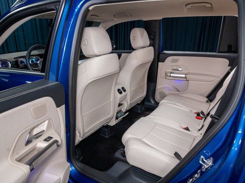 Certified 2025 Mercedes-Benz GLB 250 image 15