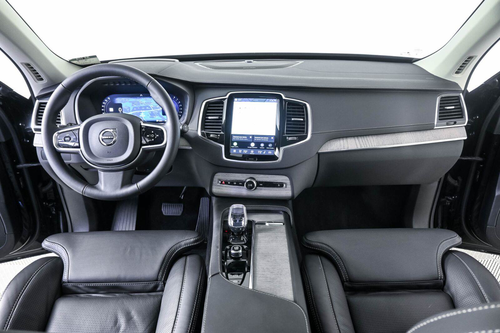 Certified 2024 Volvo XC90 B6 Ultimate w/ Protection Package AWD/4WD image 19