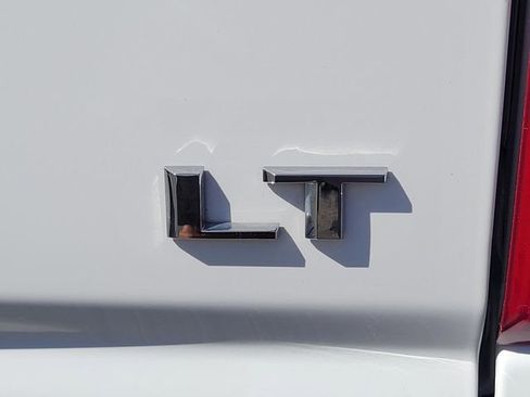 Used 2025 Chevrolet Silverado 2500 LT w/ Convenience Package image 10