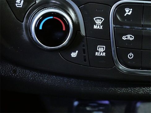 Used 2021 Chevrolet Traverse Premier w/ Redline Edition image 27