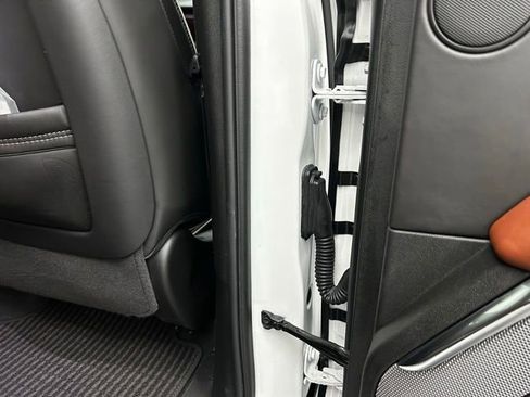 Used 2024 GMC Yukon XL Denali Ultimate image 43