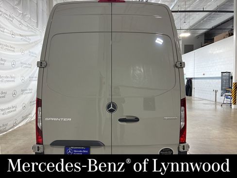 New 2026 Mercedes-Benz Sprinter 2500 image 5
