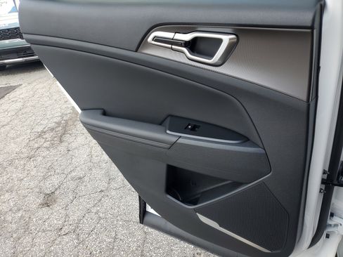 New 2026 Kia Sportage EX w/ EX Panorama Roof Package image 16