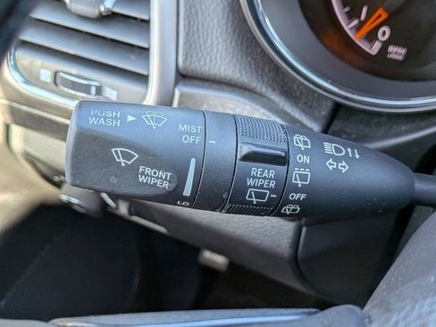 Used 2018 Jeep Grand Cherokee Altitude image 27