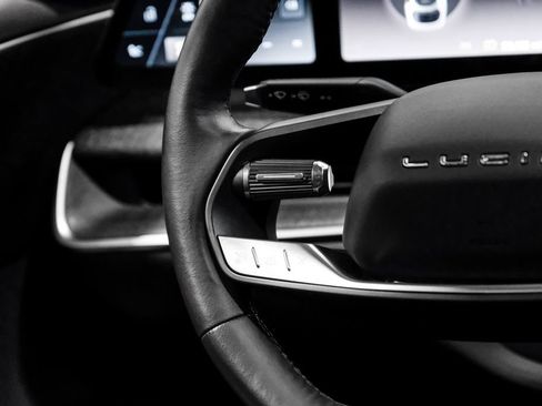 Used 2024 Lucid Air Touring AWD/4WD image 18