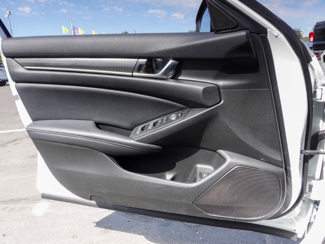 Used 2022 Honda Accord Sport image 17