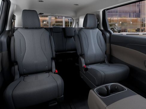 New 2027 Kia Carnival LX FWD image 16