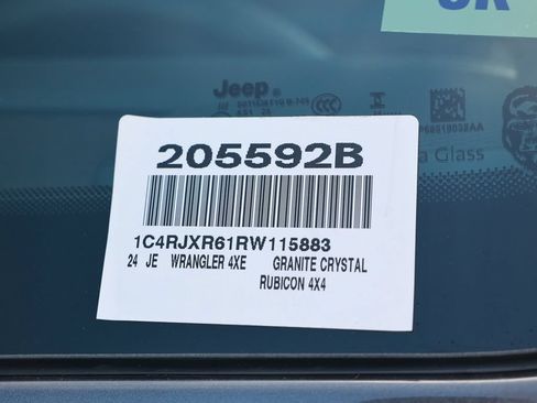 Used 2024 Jeep Wrangler Unlimited Rubicon 4xe w/ Technology Group AWD/4WD image 45