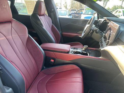 Used 2024 Lexus RX 500h F Sport image 13