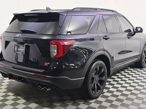 Used 2023 Ford Explorer ST w/ Equipment Group 401A image 7