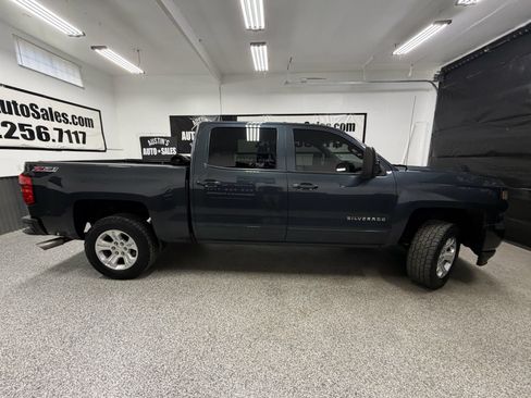 Used 2017 Chevrolet Silverado 1500 LT w/ All Star Edition AWD/4WD image 2