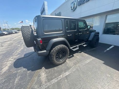 Used 2023 Jeep Wrangler Unlimited Sport AWD/4WD image 9