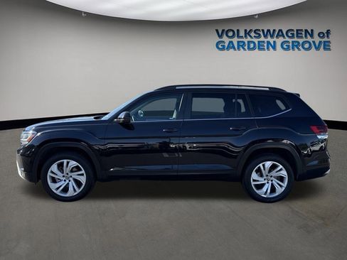 Used 2021 Volkswagen Atlas SE w/ Towing Package image 4