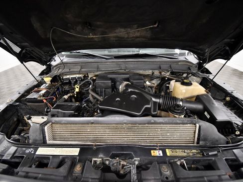 Used 2013 Ford F250 XLT w/ FX4 4X4 Off-Road Pkg image 12