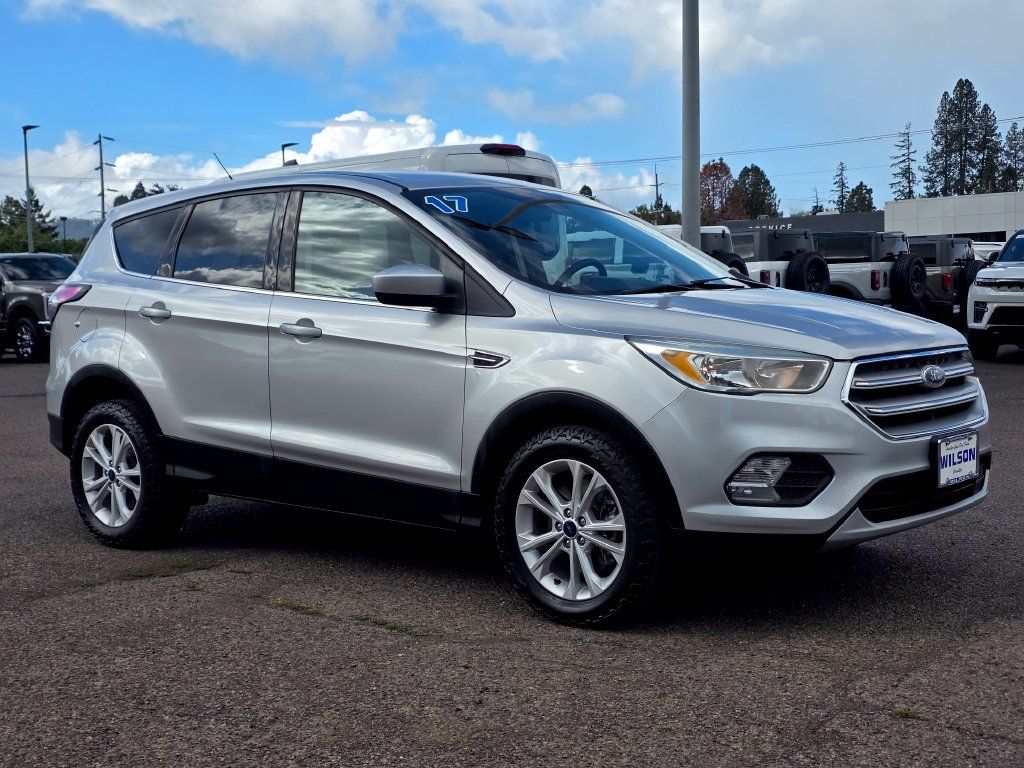 Used 2017 Ford Escape SE AWD/4WD image 24
