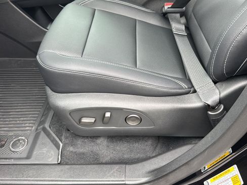New 2026 Chevrolet Traverse LT w/ LPO, Floor Liner Package image 25