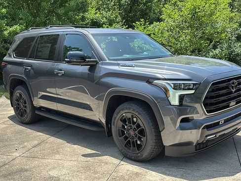 New 2026 Toyota Sequoia Limited w/ TRD Off-Road Package AWD/4WD image 32