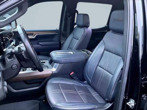 Used 2022 Chevrolet Silverado 1500 High Country w/ High Country Premium Package image 11