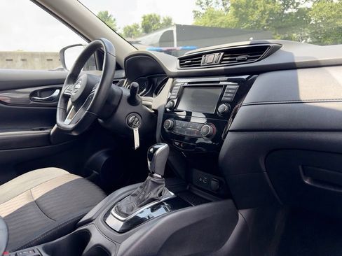 Used 2019 Nissan Rogue S w/ Special Edition Package AWD/4WD image 22