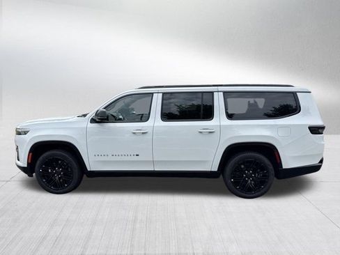 New 2026 Jeep Grand Wagoneer L Limited AWD/4WD image 8