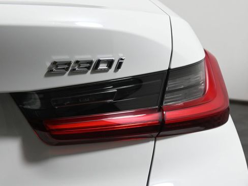 Used 2020 BMW 330i xDrive 330i xDrive w/ Convenience Package image 13