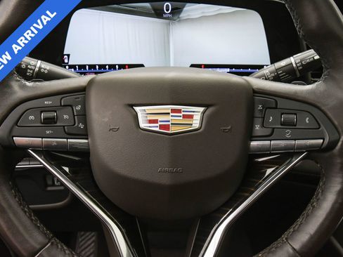 Used 2022 Cadillac Escalade ESV Premium Luxury image 39