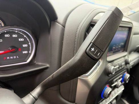 Used 2021 Chevrolet Silverado 1500 LT AWD/4WD image 37