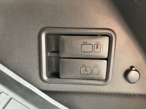 Used 2021 GMC Terrain SLT w/ Elevation Edition image 41