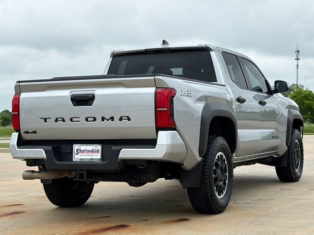 Used 2024 Toyota Tacoma TRD Off-Road AWD/4WD image 8