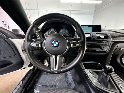 Used 2018 BMW M4 Coupe RWD image 8