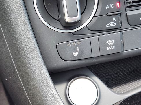 Used 2018 Audi Q3 2.0T Premium Plus w/ S Line Competition Package image 30