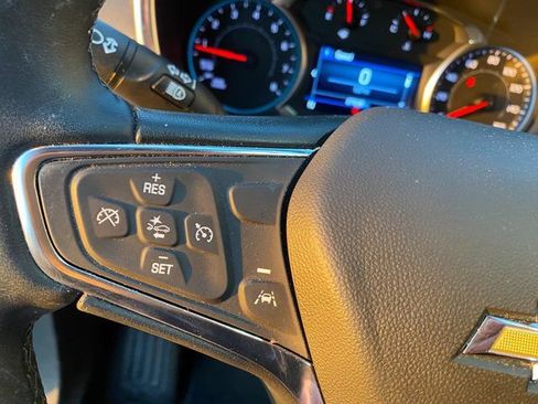 Used 2024 Chevrolet Equinox LT FWD image 27