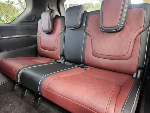 New 2026 INFINITI QX80 Autograph w/ Premium Cargo Package image 13