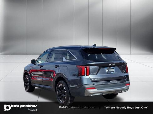 Used 2024 Kia Sorento S AWD/4WD image 27