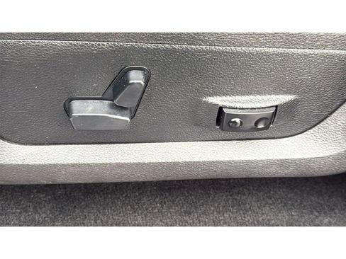 Used 2017 RAM 1500 Big Horn image 24