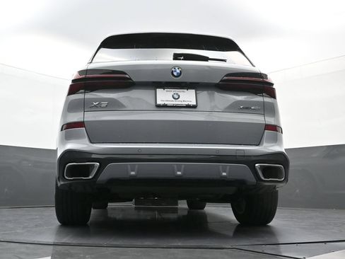 Used 2024 BMW X5 xDrive40i w/ M Sport Package AWD/4WD image 26