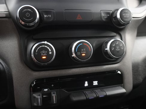 Used 2022 RAM 2500 Tradesman AWD/4WD image 45