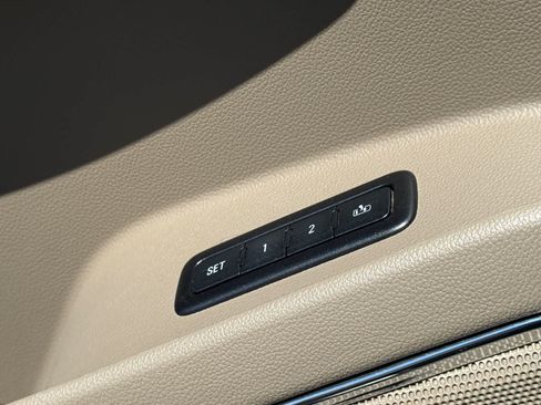 Used 2015 Chevrolet Tahoe LTZ RWD image 19