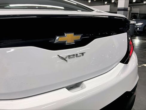Used 2018 Chevrolet Volt LT w/ Comfort Package image 31