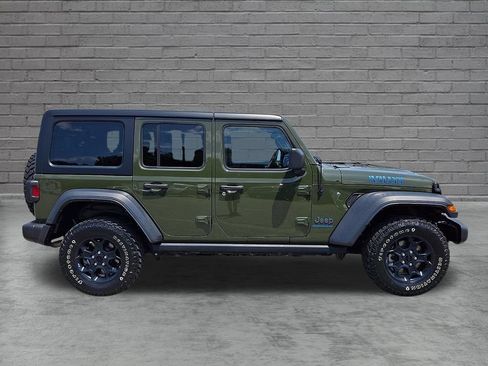 Used 2023 Jeep Wrangler Unlimited w/ Dual Top Group AWD/4WD image 13